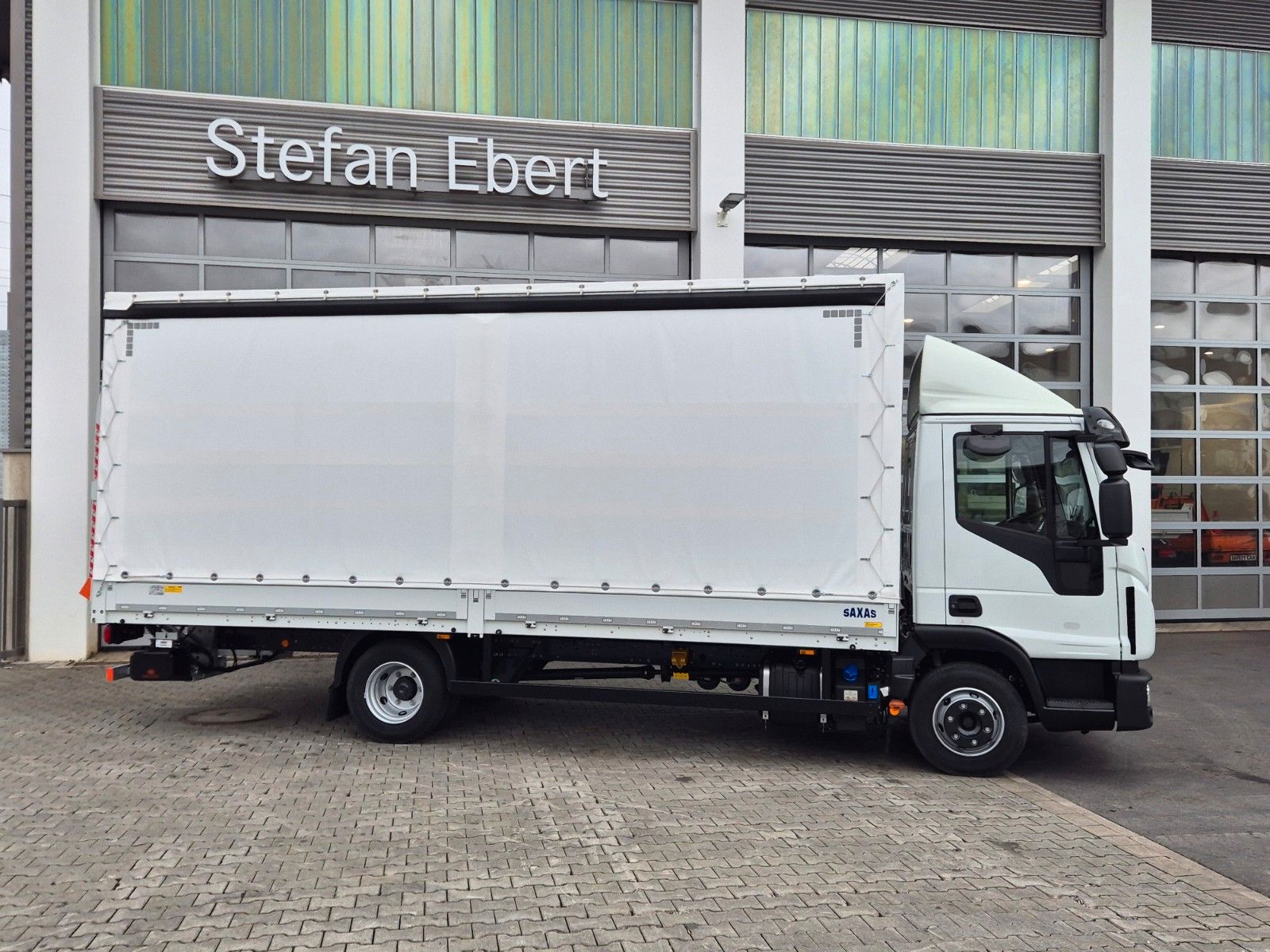 Fahrzeugabbildung Iveco Eurocargo ML75E19/P LBW  Spoiler Klima 3 Sitze