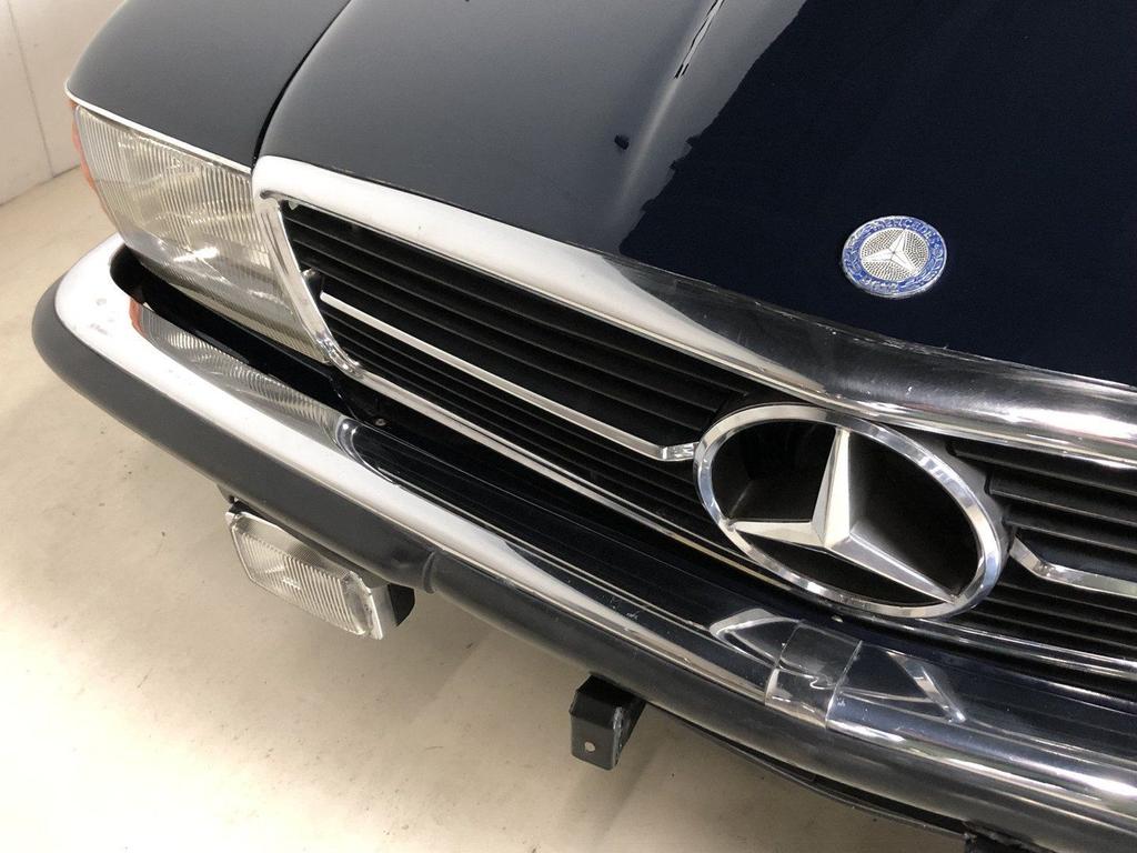 Mercedes-Benz SL 380