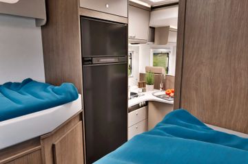 Carado T 448 PRO+ Markise Navi Kamera Smart TV