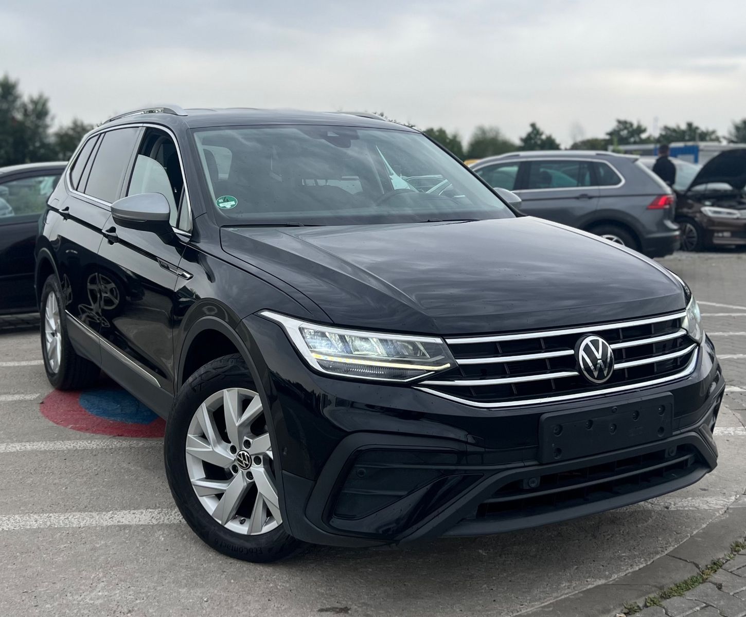 Volkswagen Tiguan Allspace - 1