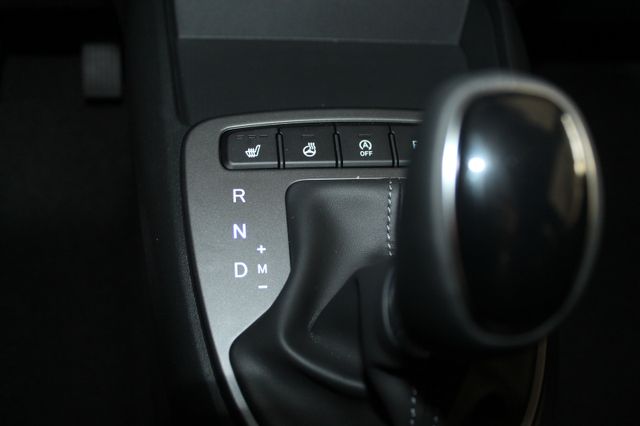 Fahrzeugabbildung Hyundai i10 1.0 Trend Automatik Navi Verfügbar