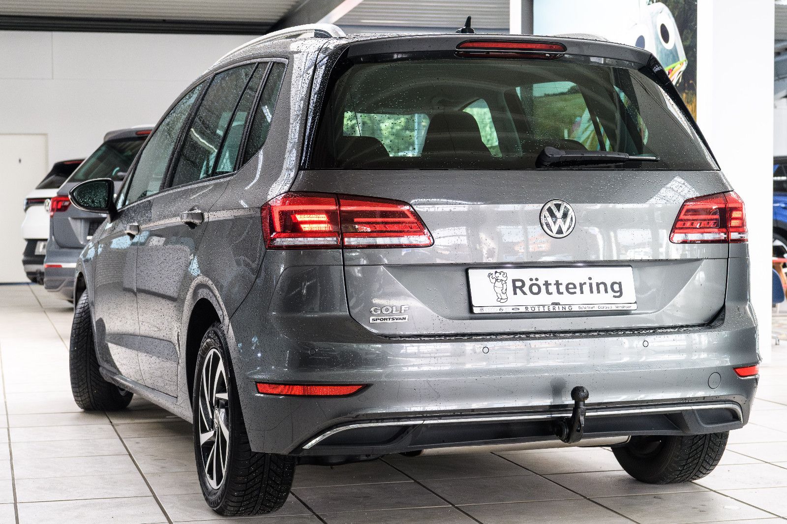 Fahrzeugabbildung Volkswagen Golf Sportsvan+LED+AHK+GJR+SHZ+NAVI+KAMERA