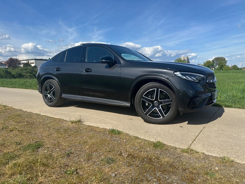 Image of Mercedes-Benz GLC 220