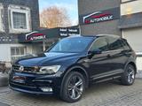 Volkswagen Tiguan R-LINE Highline BMT/Start-Stopp 4Motion - VW Tiguan Gebrauchtwagen in Wuppertal