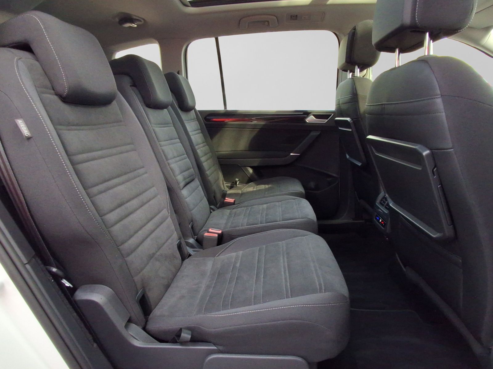 Volkswagen Touran - Bild 6