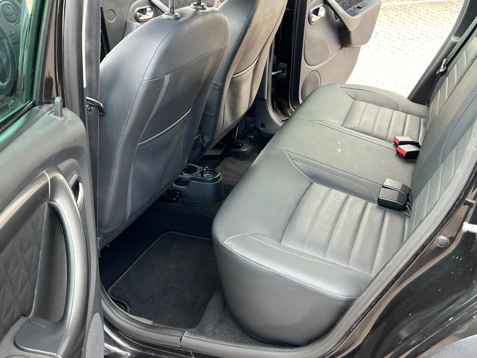 Dacia Duster 2014 — photo 11
