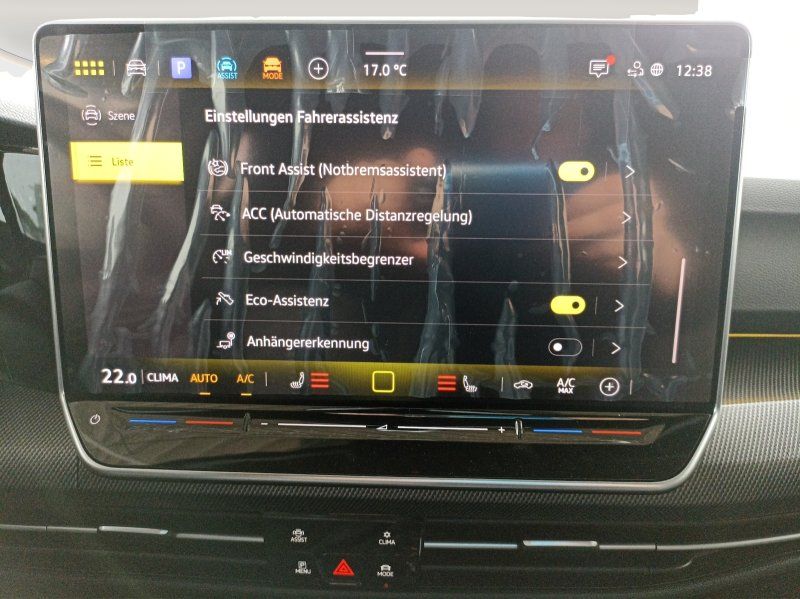 Fahrzeugabbildung Volkswagen Golf Var. VIII  1.5 eTSI DSG R-Line