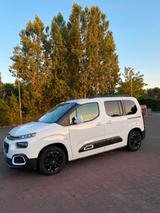 Citroën Berlingo MwSt. VOLL 130 S&S SHINE M EAT8 SHINE - Citroën Berlingo Gebrauchtwagen in Bielefeld