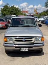 Ford Ranger - Ford Ranger mit Benzin-Antrieb