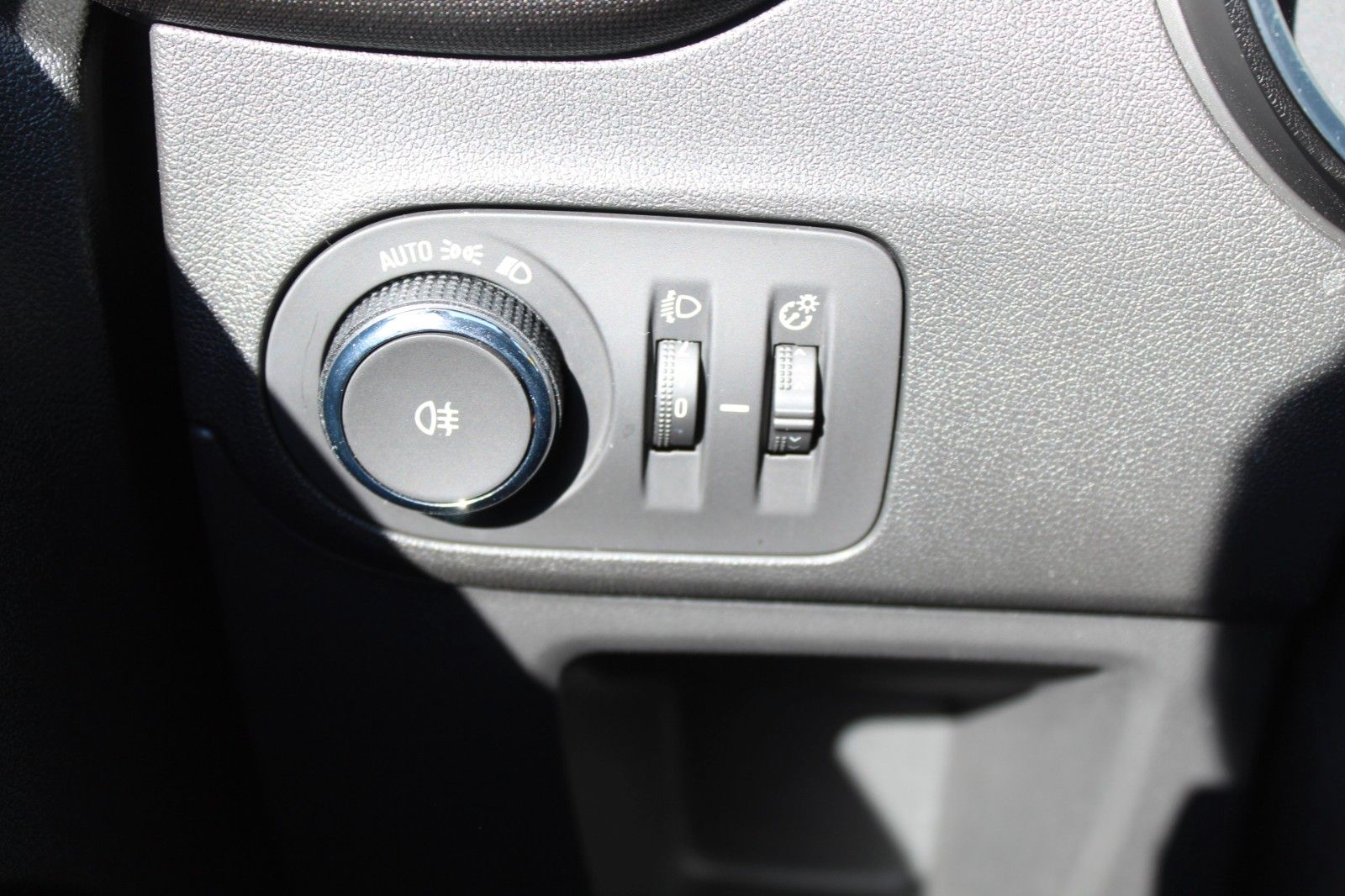 Fahrzeugabbildung Opel Crossland Elegace AHK*Navi*Winterpaket*Kamera