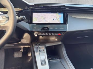Peugeot 308 ALLURE HYBRID 145 e-DSC6