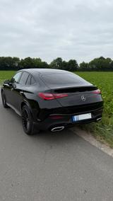 Mercedes-Benz 4M Coupé AMG+360°+PANO+BURMESTER+KEYL+MEMORY - Mercedes-Benz GLC 200 mit Benzin-Antrieb: Coupe, Panorama-Dach