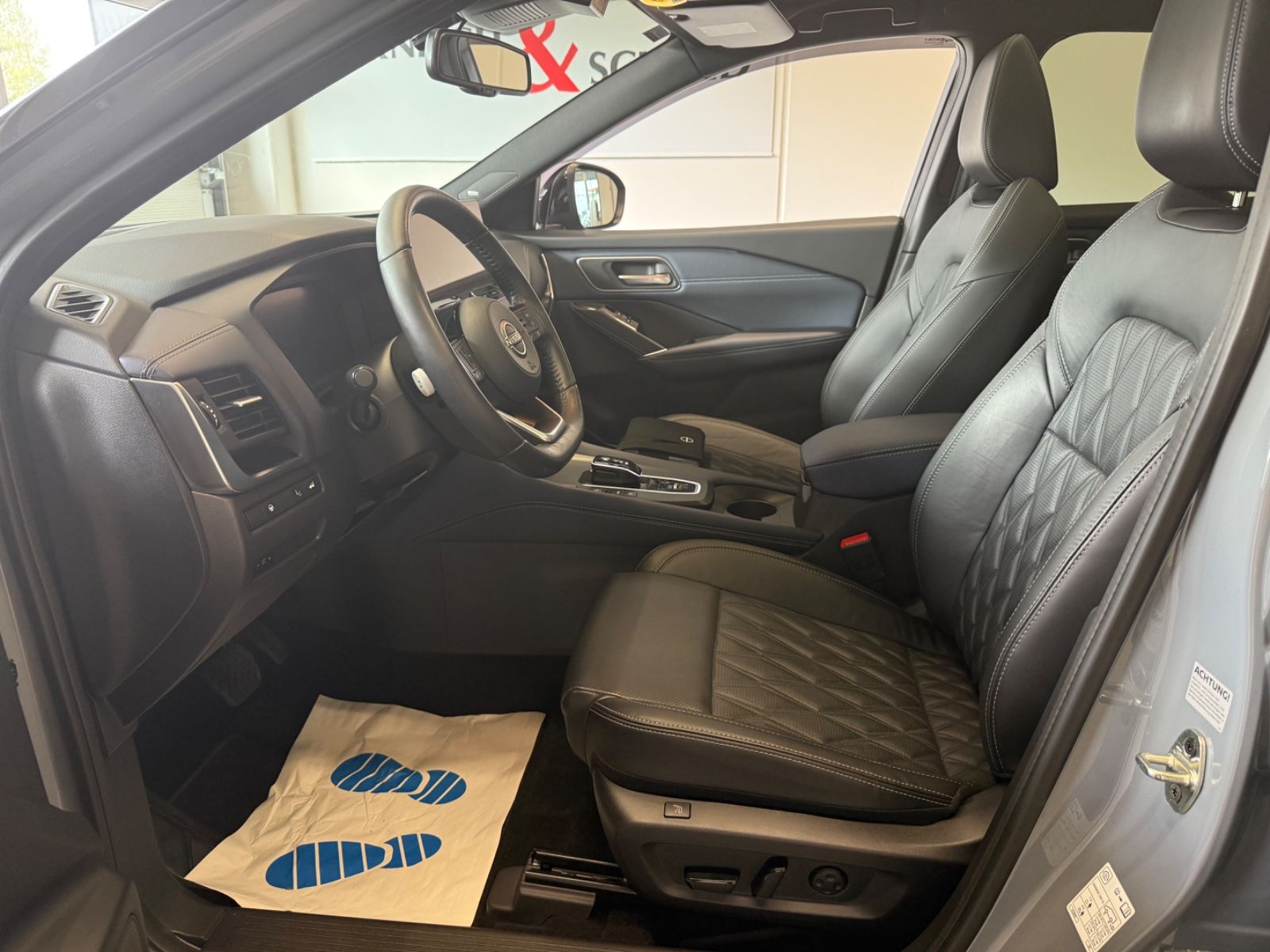 Fahrzeugabbildung Nissan Qashqai Tekna+ e-Power, 360° Kamera, Navi, WP,