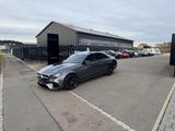 Mercedes-Benz E 63 S AMG 4M+ Perform Keramik Brumester 360° - graue Mercedes-Benz E 63 AMG