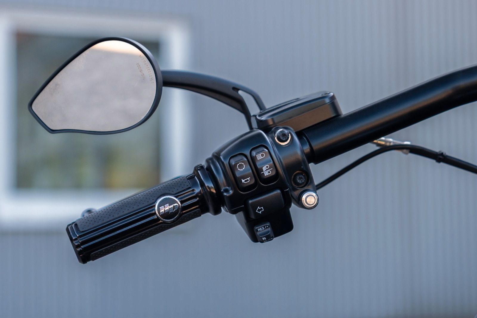 Fahrzeugabbildung Harley-Davidson FLSS SOFTAIL SLIM S 110 cui - Jekill & Hyde