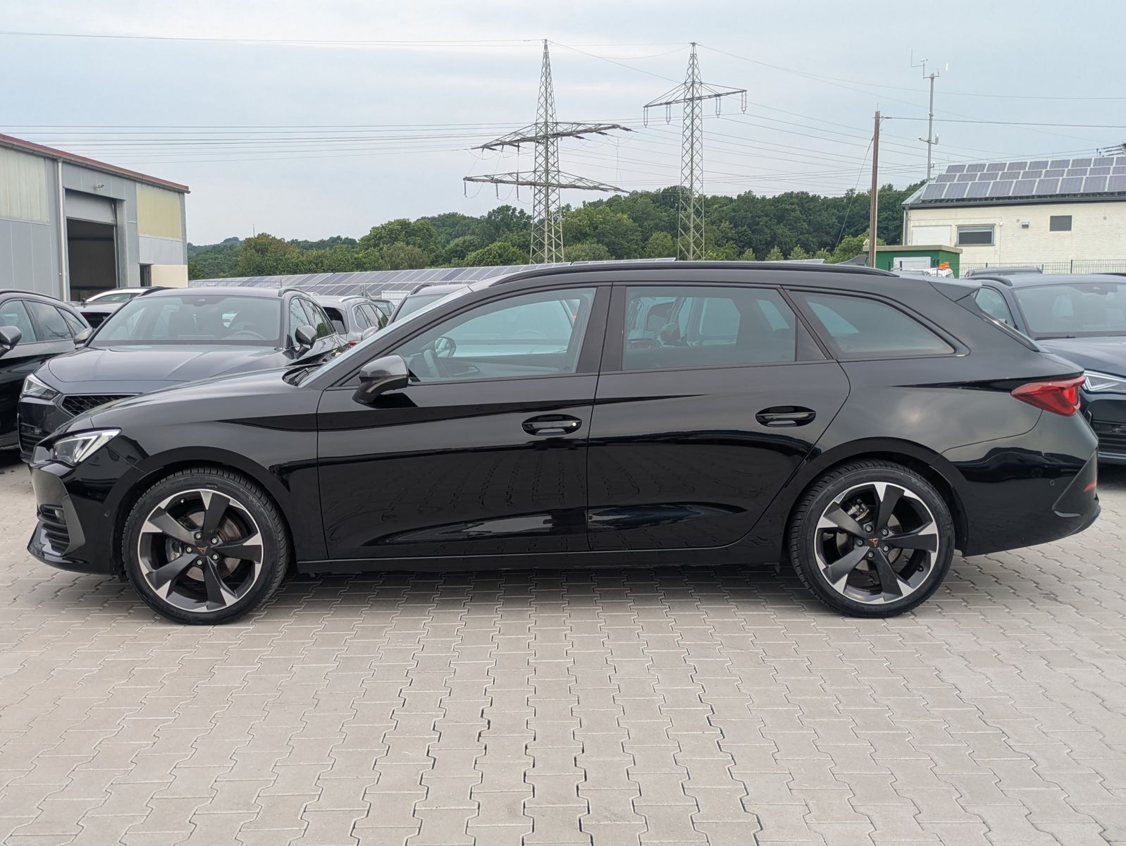Fahrzeugabbildung CUPRA Leon 1.5 eTSI DSG MATRIX-LED*ACC*AHK*KAMERA*18"