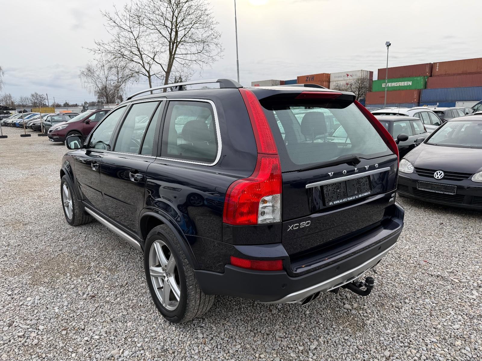 VOLVO XC90 D5 185 CH 4X4 BVA R-DESIGN 7 PLACES CUIR - GPS - XENON - ATTELAGE - 234000 km