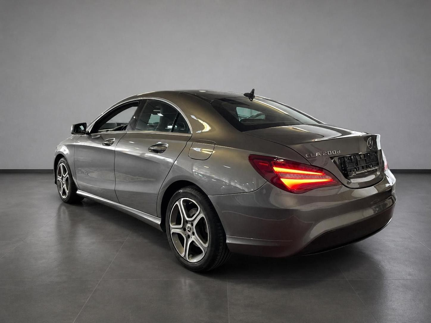Mercedes-Benz CLA 200 Business 2. Hd BT Sport foto 5