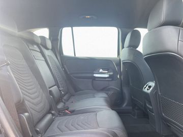 Mercedes GLB 200 - 12