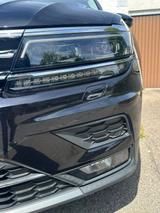 Volkswagen 230 PS Benziner | 4Motion | Highline | AHK | ACC - VW Tiguan Gebrauchtwagen in Augsburg