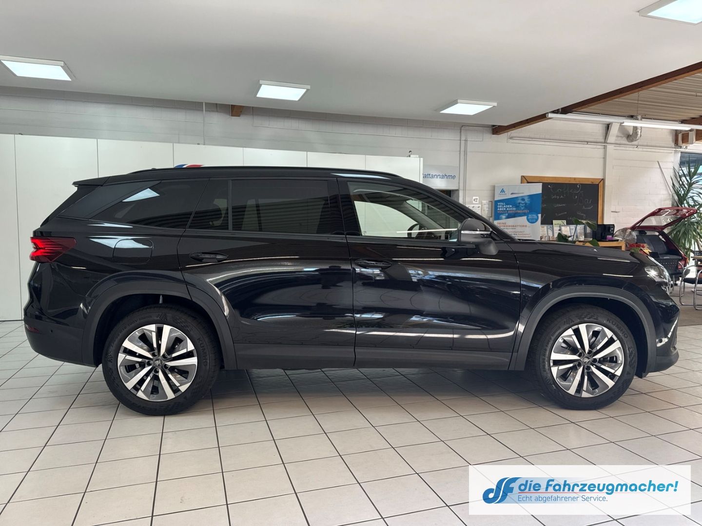 Fahrzeugabbildung SKODA Kodiaq 2.0 TDI 110 kW Selection HUD AHK-klappbar