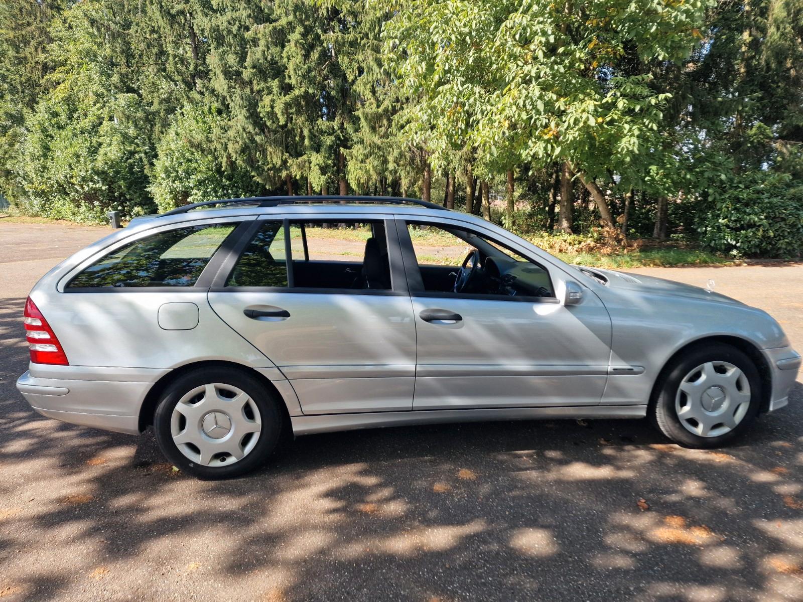Mercedes-Benz C200, 2004