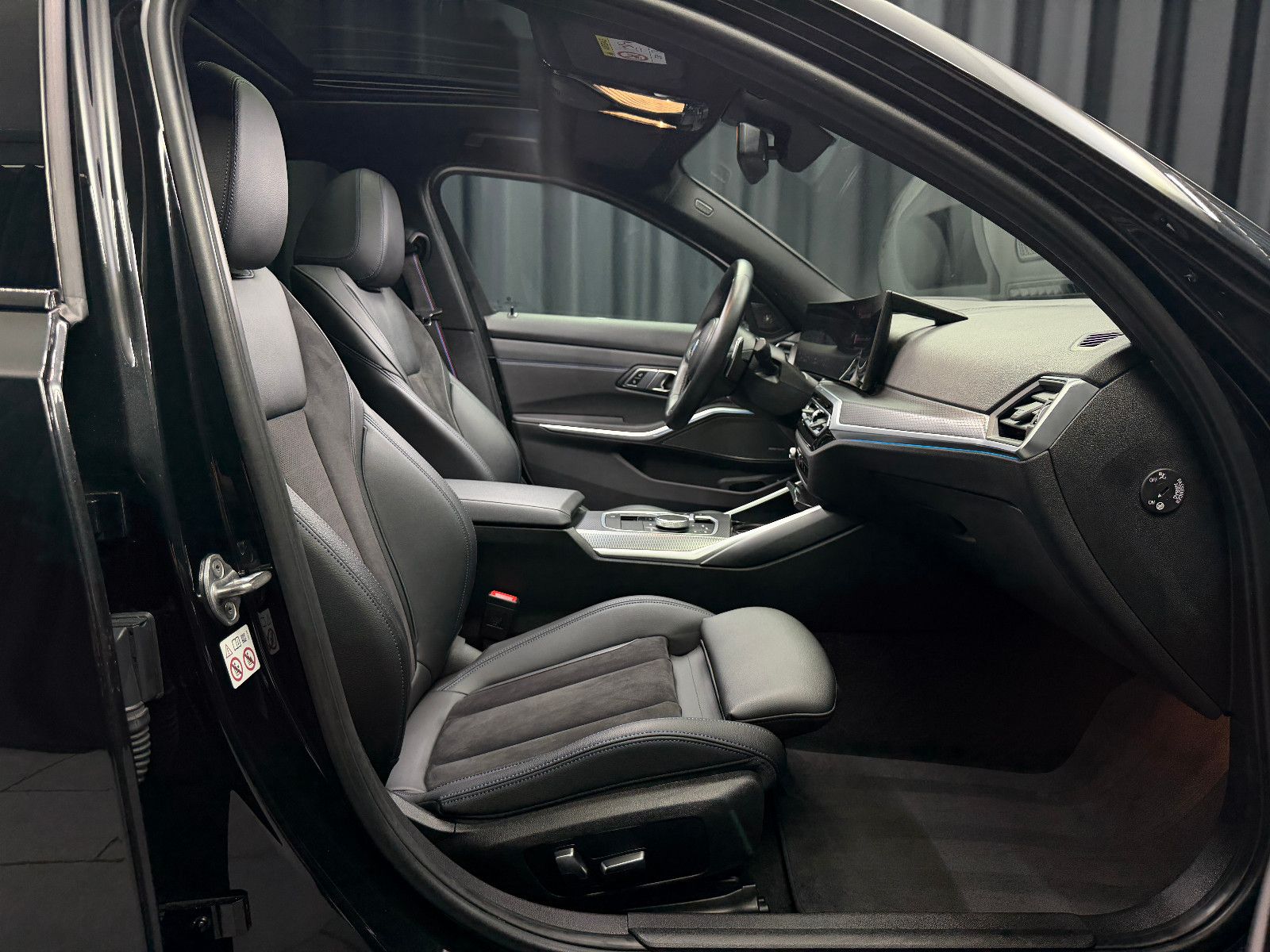 Fahrzeugabbildung BMW M340i Limousine xDrive |H/K|HuD|PANO