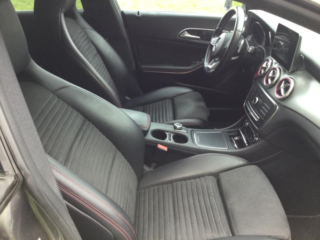 Mercedes-Benz CLA 180