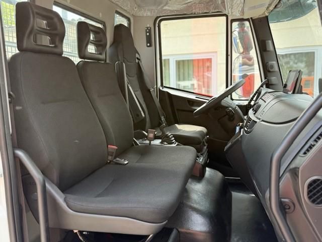 Fahrzeugabbildung Iveco EuroCargo ML80E22K Meiller Dreiseitenkipper