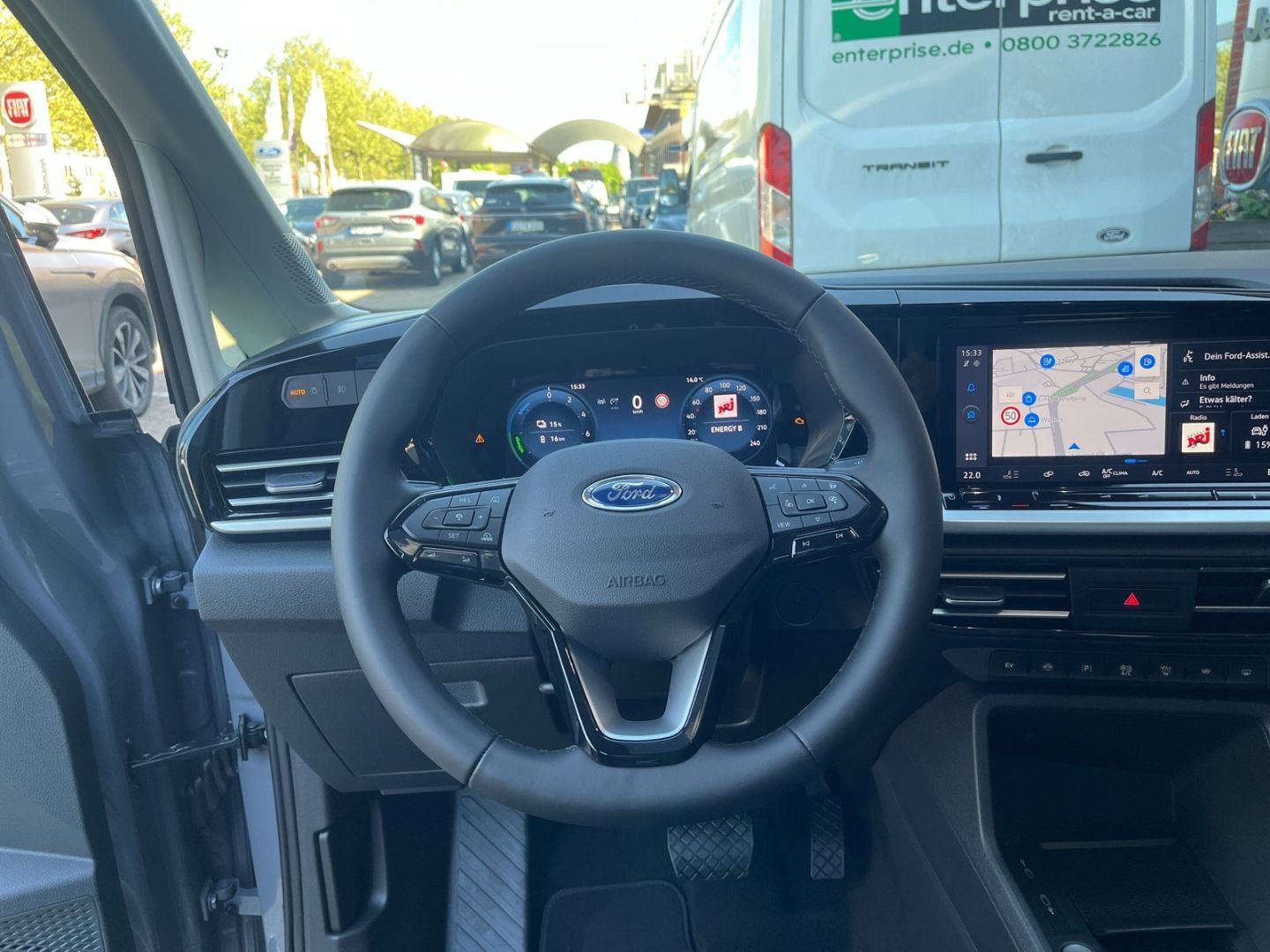 Fahrzeugabbildung Ford Tourneo Connect PHEV Active L1 mit vielen Extras