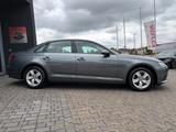 Audi A4 Lim. AUTOM. PDC SHZ XENON NAVI 2-HAND - Audi A4 mit Diesel-Antrieb: Limousine