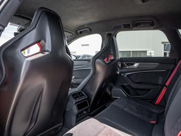 2024 AUDI RS6 photo 10