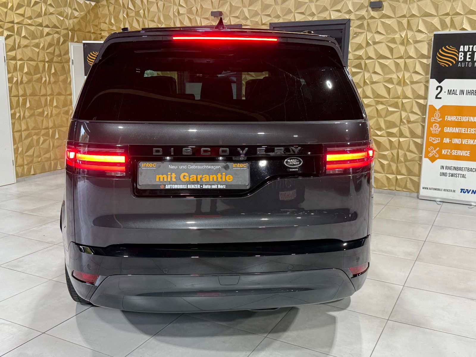 Fahrzeugabbildung Land Rover 5 R-Dynamic HSE D300/7-SITZER/PANO/3D-KAM/VOLL