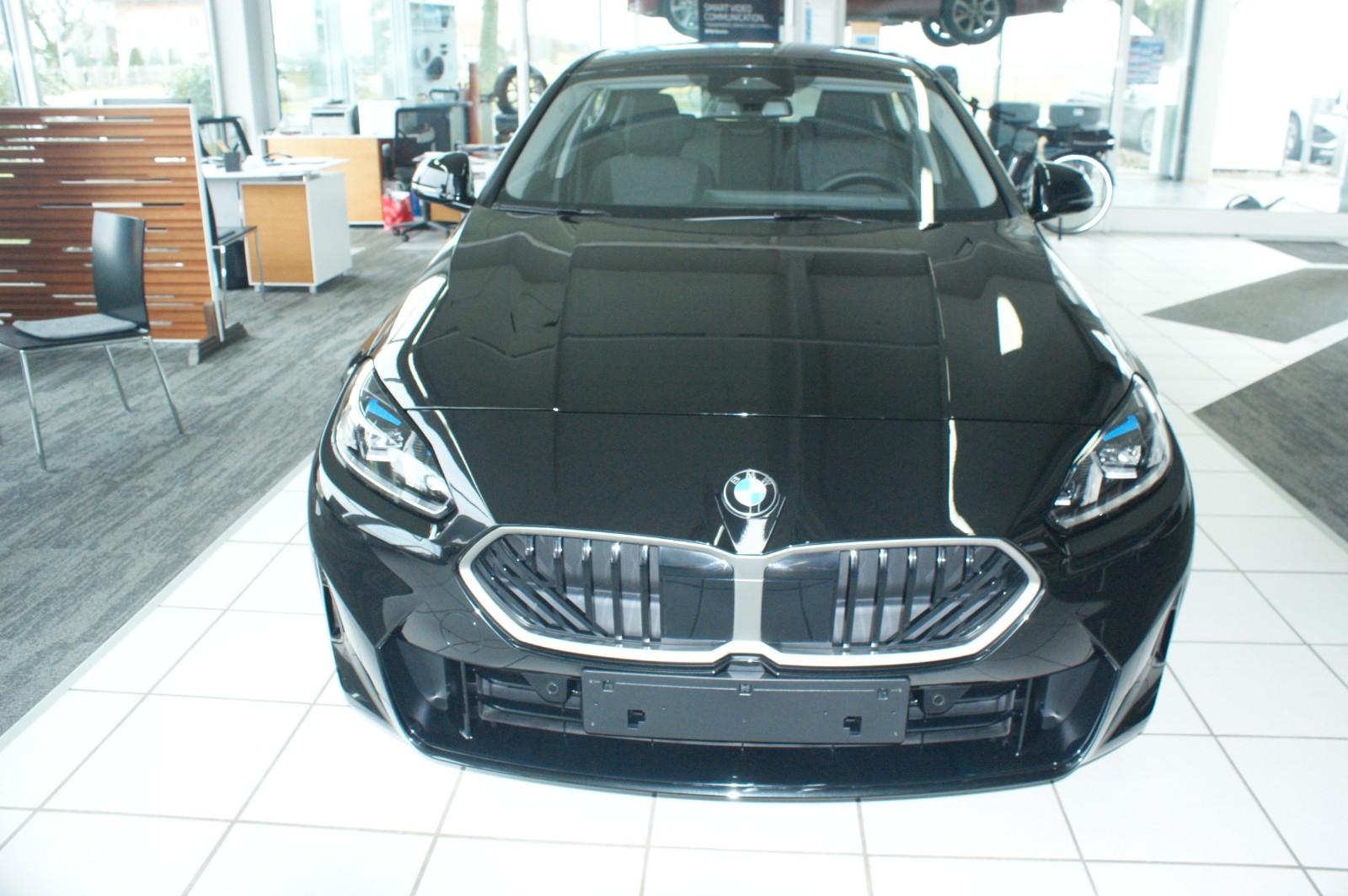 BMW 120i Limousine 5tg. F70,Kamera,LED,SHZ,Komfortzu