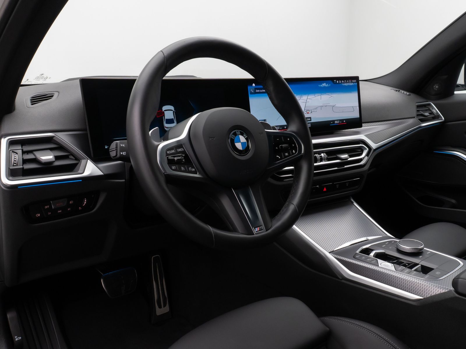 Fahrzeugabbildung BMW 320i M Sport Pro 360°HUD DAB H/K Standhzg LED