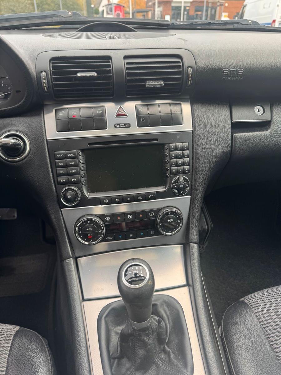 Mercedes-Benz C220 2006 — photo 14