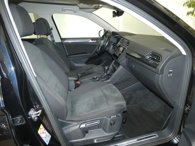 Tiguan Allspace 2.0 TDI Highline 4Motion AHK HUD