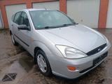 Ford Focus Ghia 1 Hand Automatikgetriebe T... - Ford Focus aus 1999: Ghia