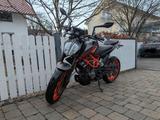 KTM Duke 125 - KTM 125