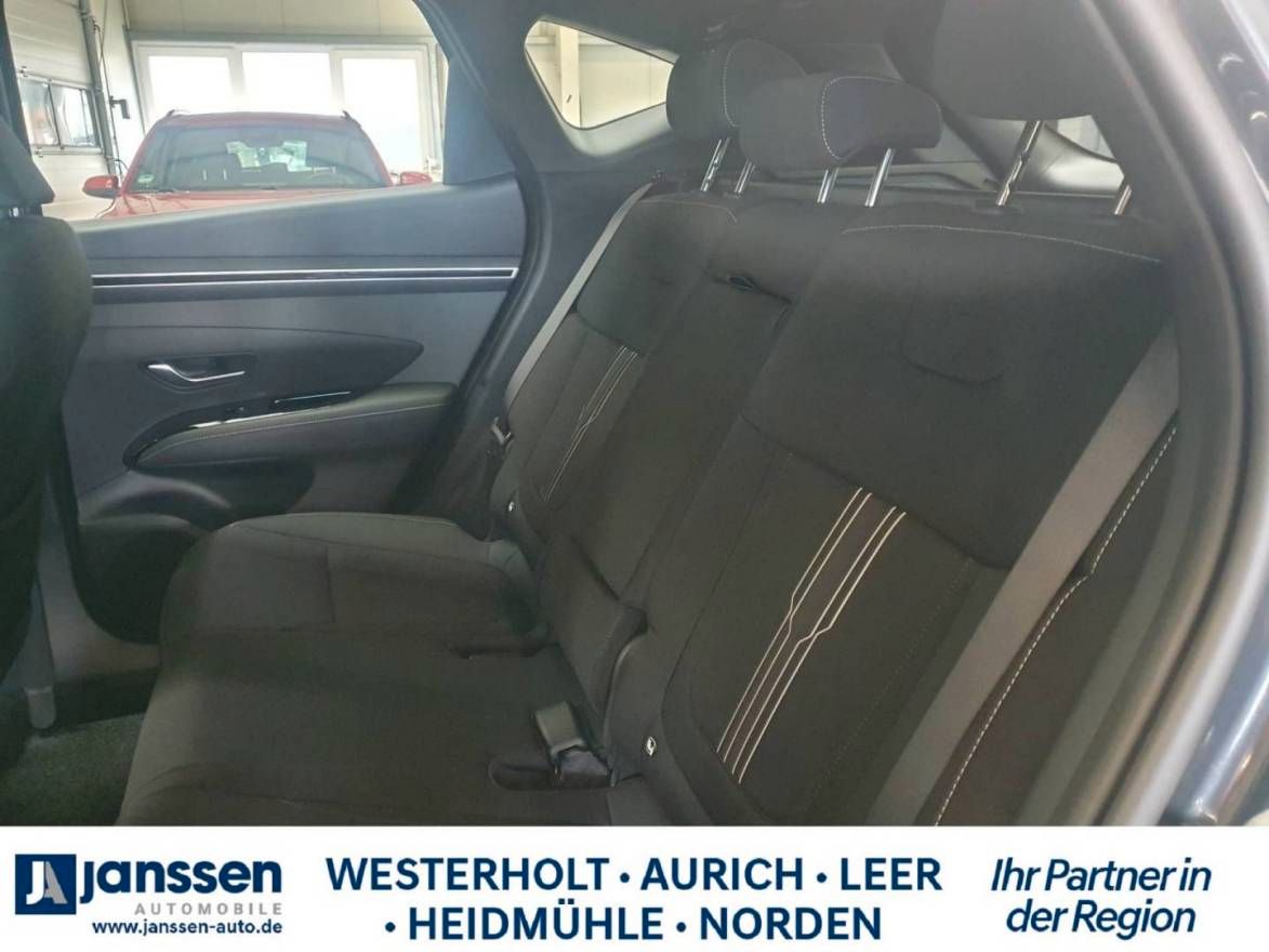 Fahrzeugabbildung Hyundai TUCSON ADVANTAGE/PDC/Krell Sound/Navi/Rückfahrka