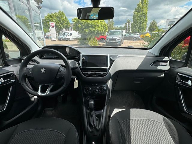 PEUGEOT 208 Active