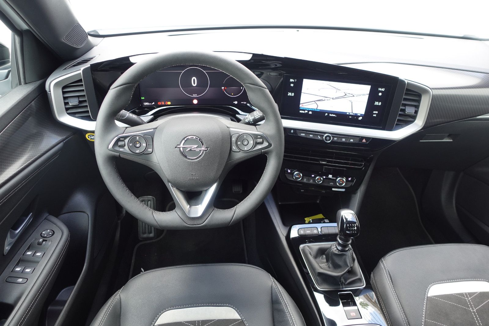 Fahrzeugabbildung Opel Mokka 1.2Turbo  Ultimate Navi,Sitzh.,Kamera,PDC