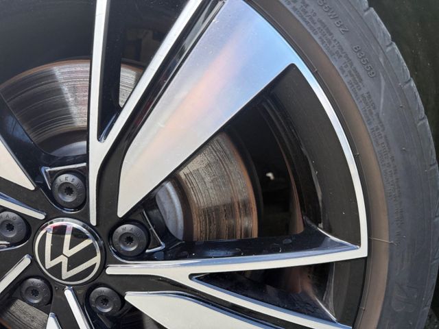 Golf 8 VIII GTE 1.4 TSI DSG HUD AHK-klappbar Nav