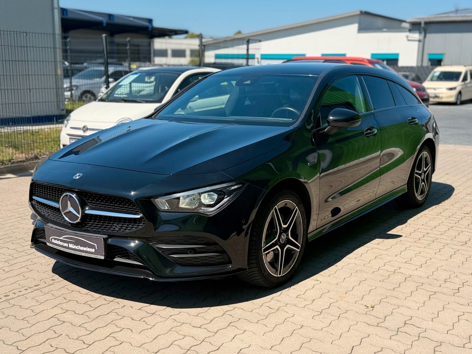 Mercedes-Benz CLA 250 e Hybrid AMG Edition *NAVI*LED*ALCANTARA imagem 2