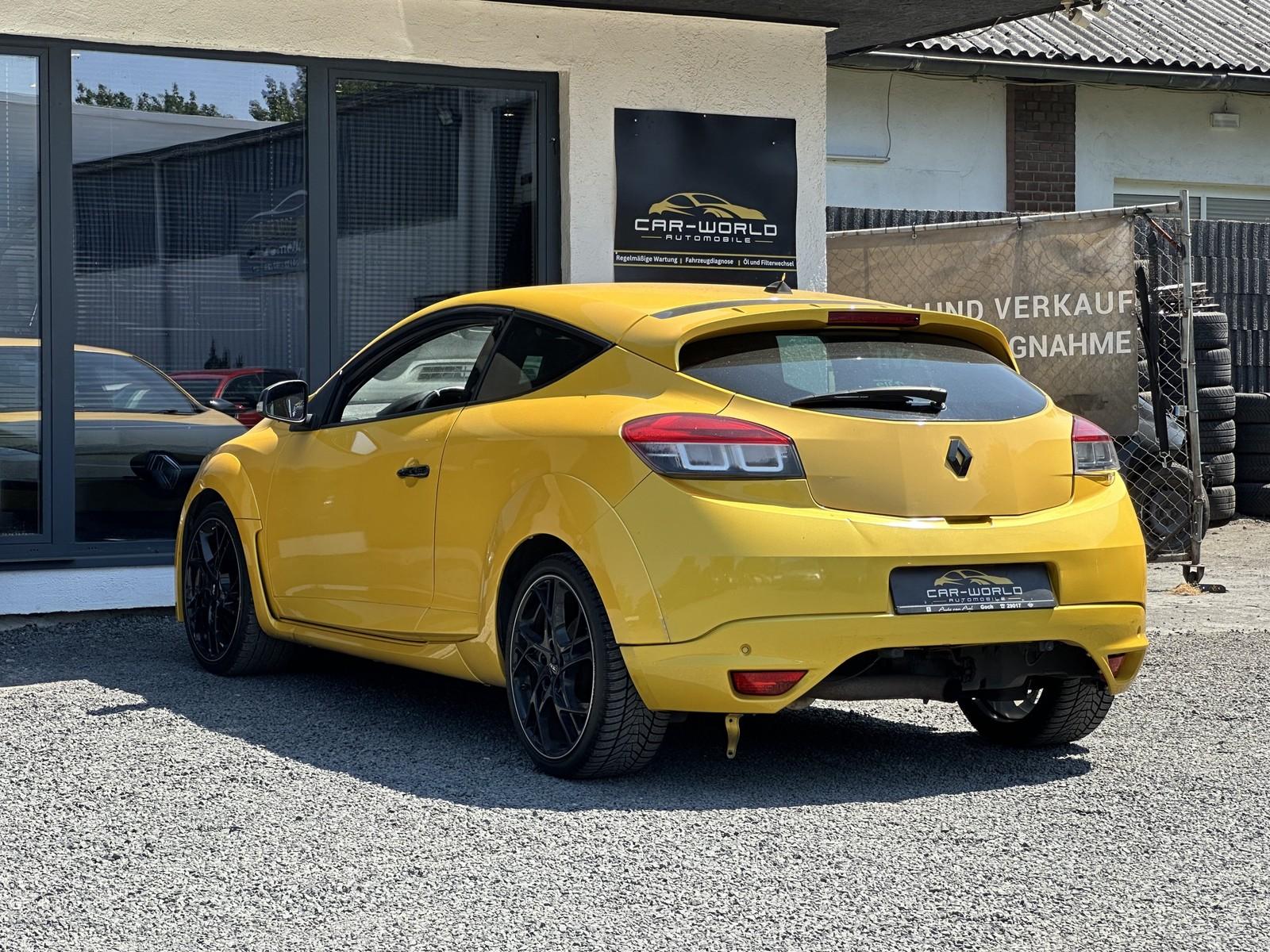 Renault Megane III Coupe Renault Sport1.HD