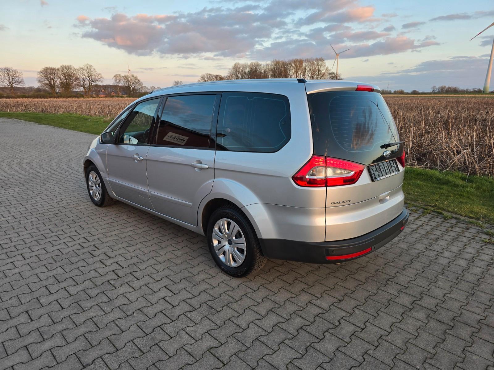 Ford Galaxy Trend PDC BT 2-Zonen Klima