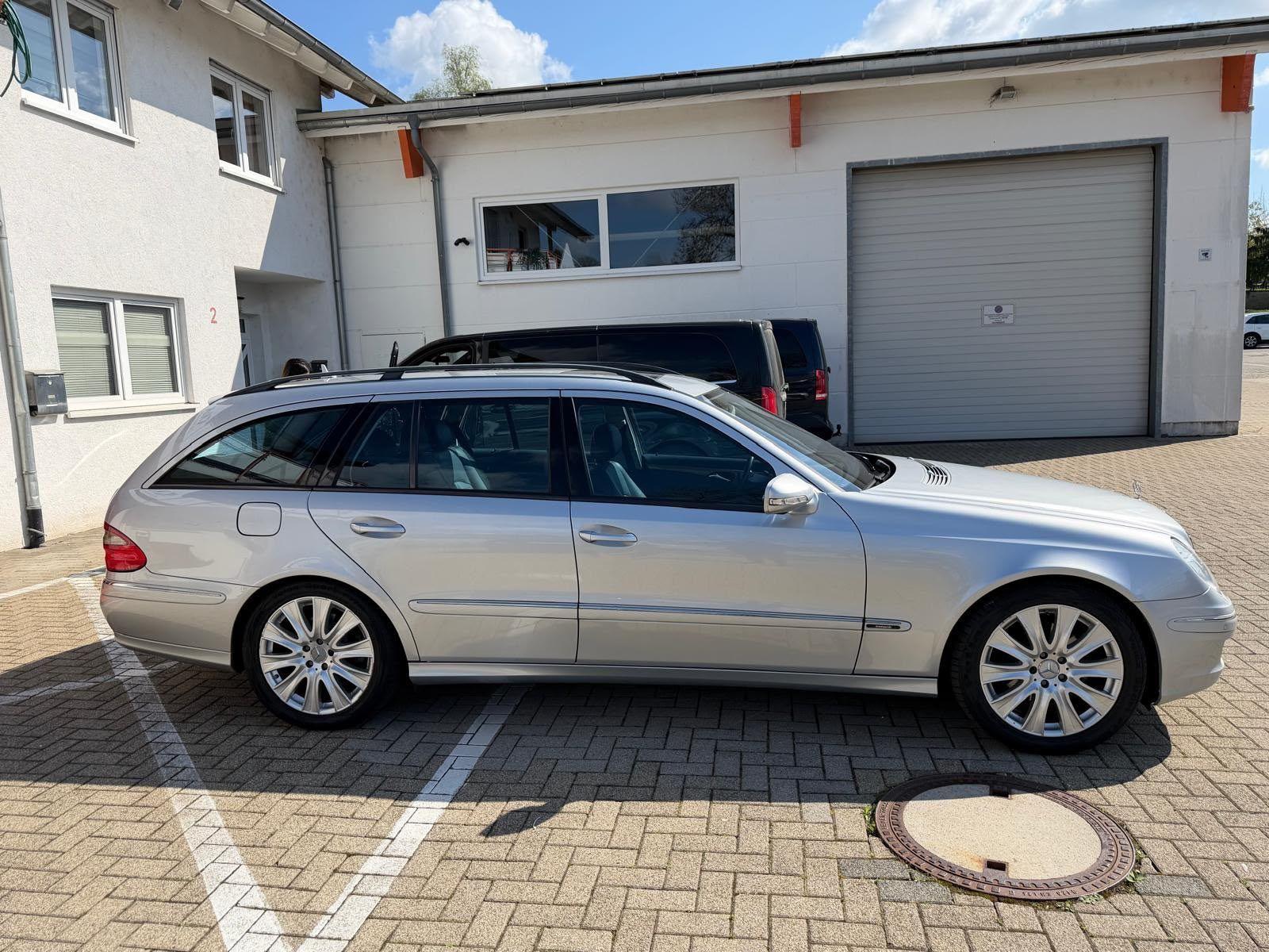 Mercedes-Benz E 320