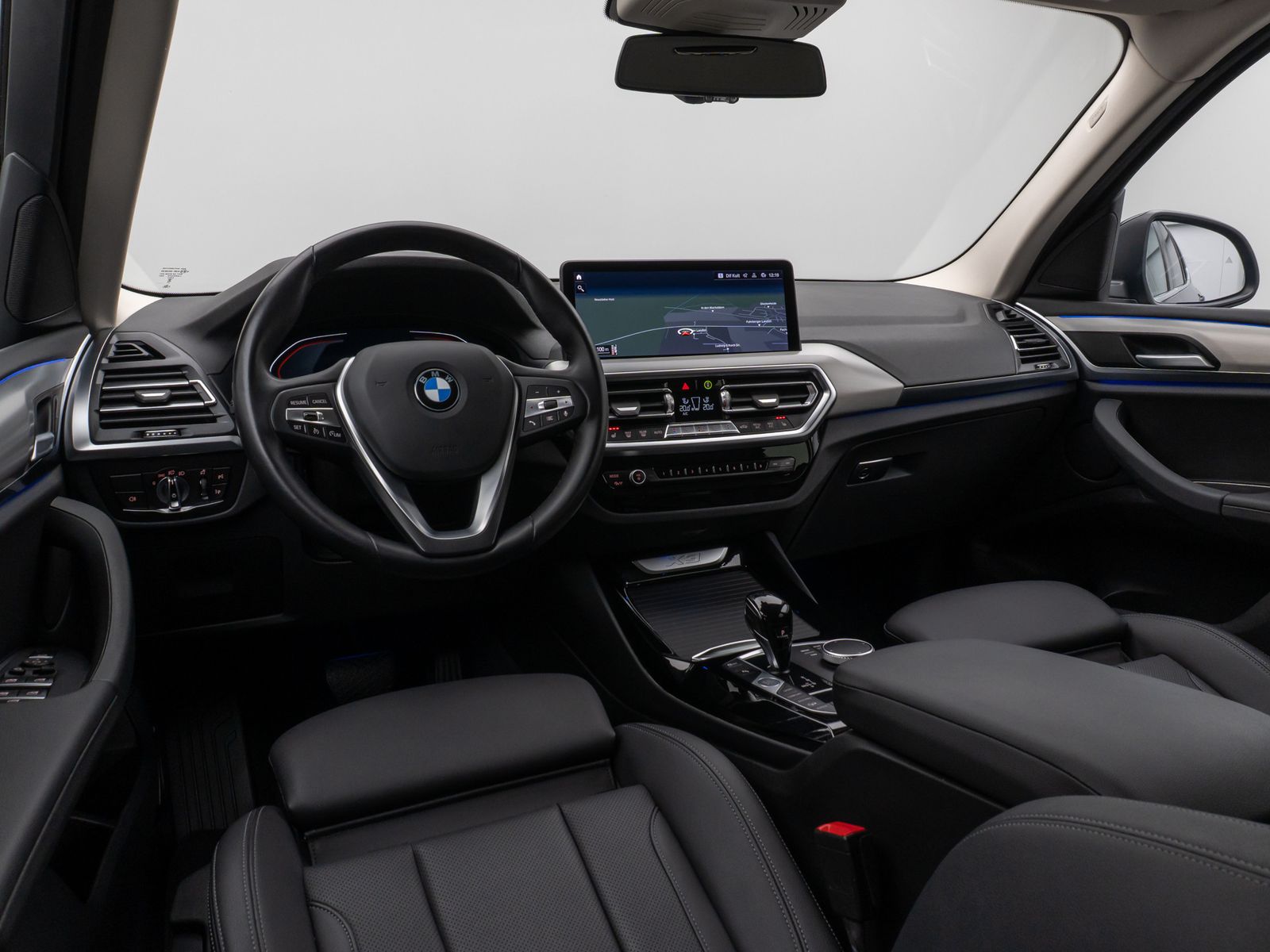 Fahrzeugabbildung BMW X3 xD20d KameraDAB HiFi Leder Alarm Sport 18Zoll