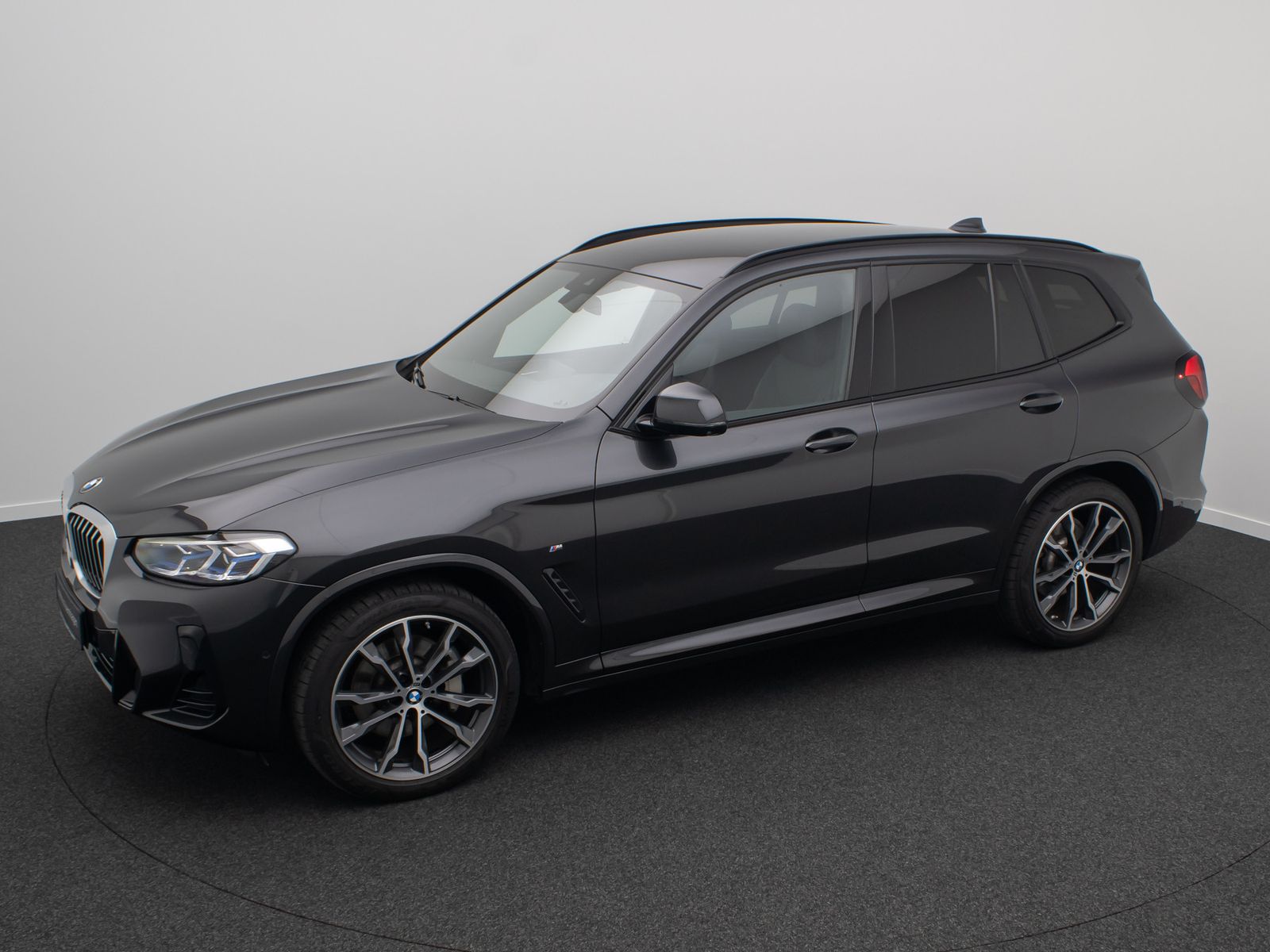 Fahrzeugabbildung BMW X3 xD30d M Sport 360°Laser Standheizung HiFi DAB