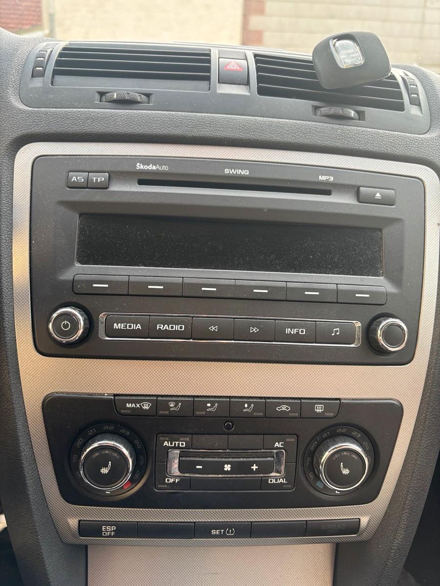Skoda Octavia 2009 — photo 5